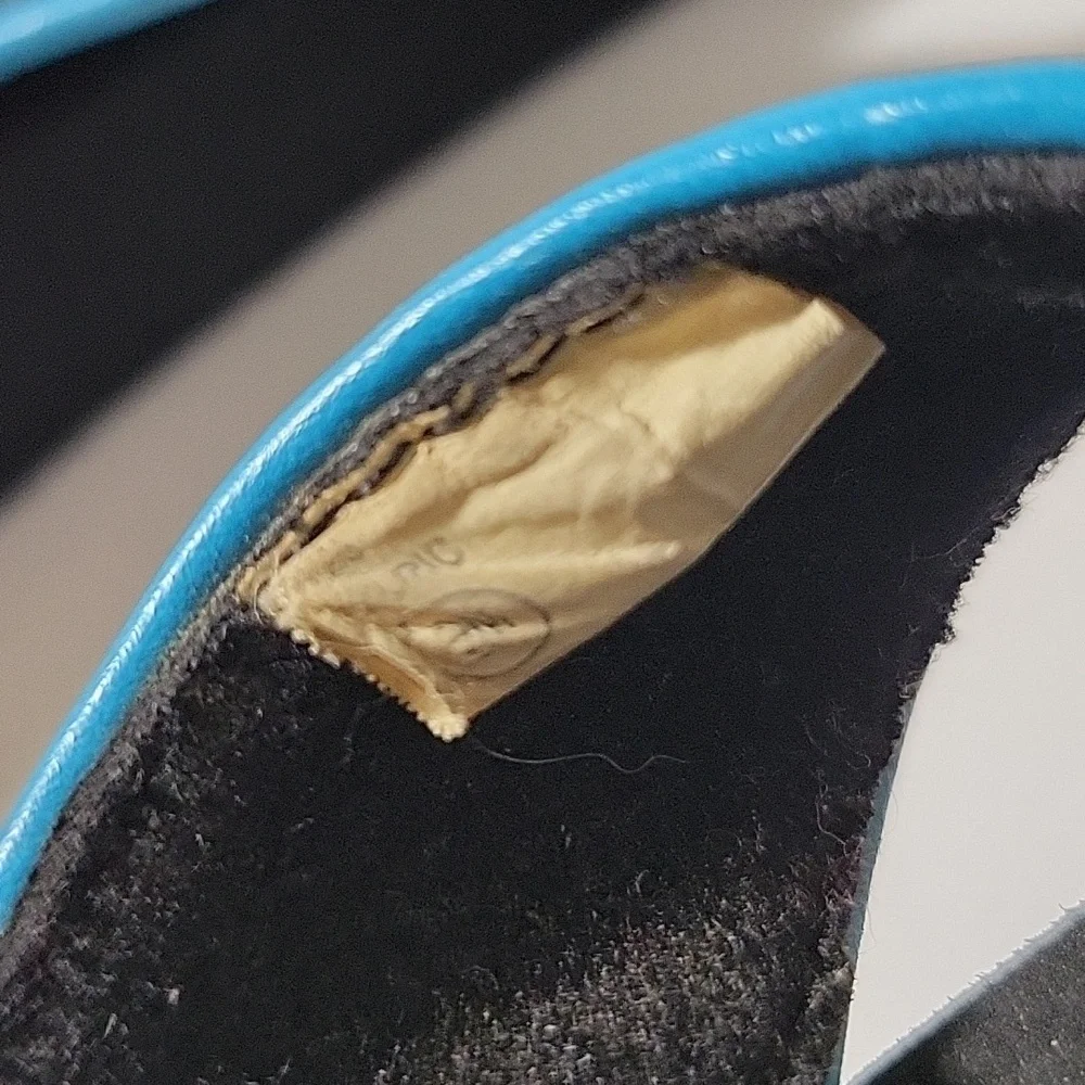 CORAL Bay Size 9 Flip Flops - Picture 5 of 6